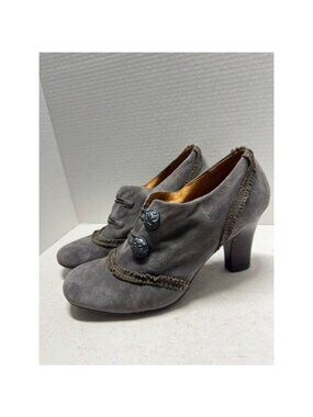 Naya Grey Suede Button Shooties Victorian Ankle Booties Heels Size 9.5